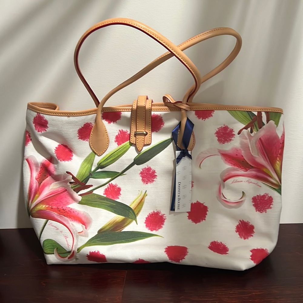 NEW Dooney & Bourke Bag